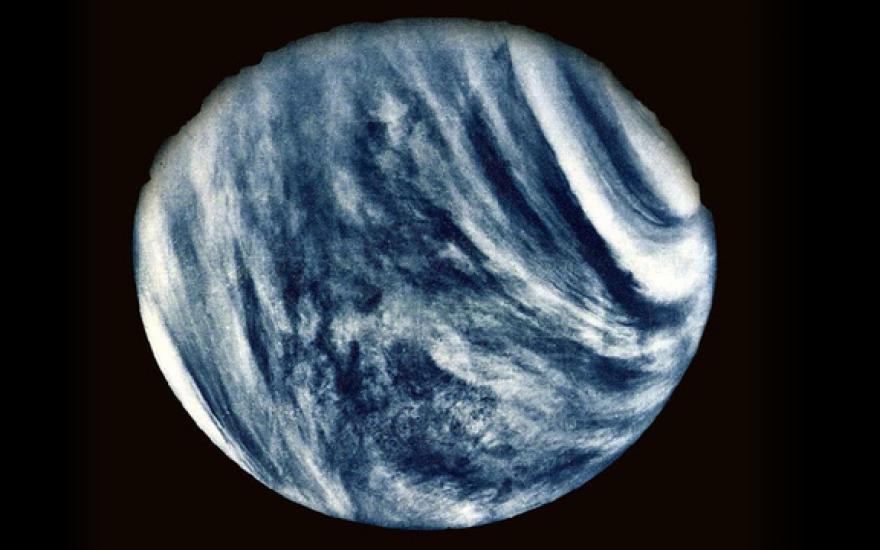 Ученые сообщили об обнаружении загадочного теплого слоя в атмосфере Венеры