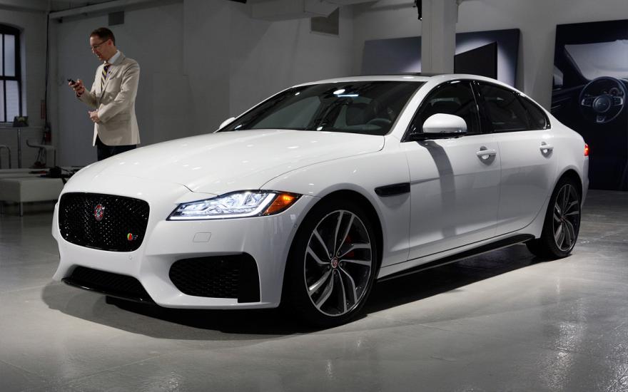 Новый Jaguar XF представили публике на автосалоне в Нью-Йорке. В России новинка появится осенью