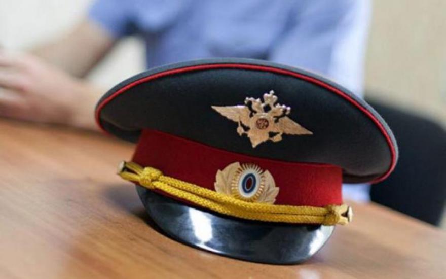 В Зауралье полицейского отстранили от должности: подозревают в хищении имущества