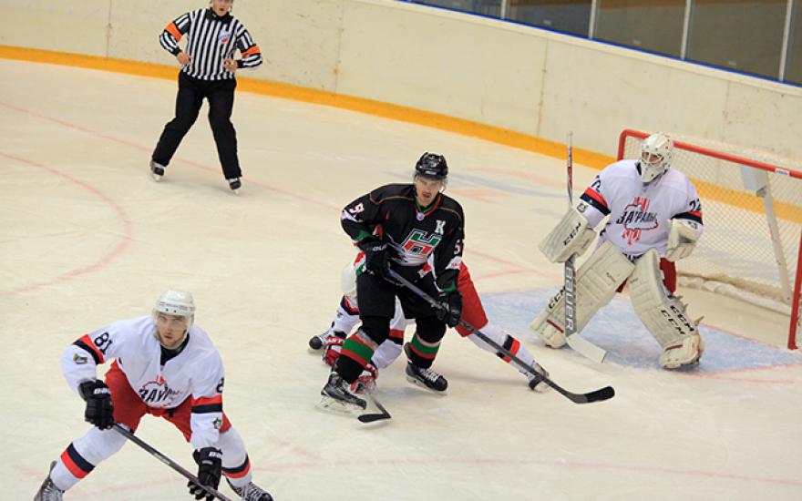 Вторая победа подряд: хоккеисты «Зауралья» в гостях выиграли у альметьевского «Нефтяника»