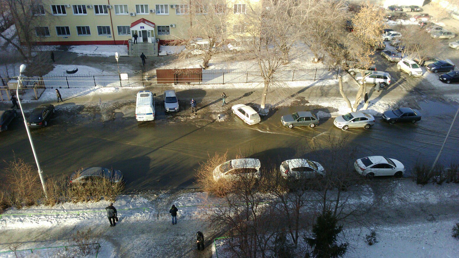 Типичный курган сегодня последние новости. Курган затопило. Типичный Курган. Крупные коммунальные аварии в городе Колпино. Коммунальная авария в Обнинске зимой.