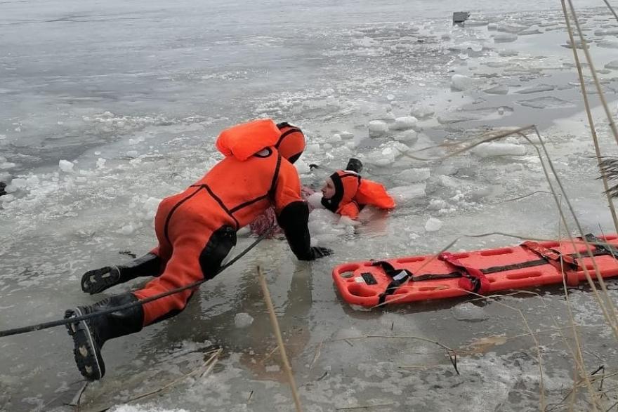 В Кургане рыбак провалился под лёд и утонул